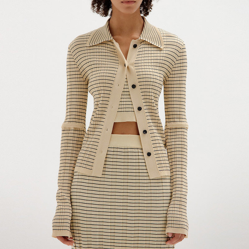 Damen elegantes Strickensemble mit Knopfleiste und hohem Kragen R&B