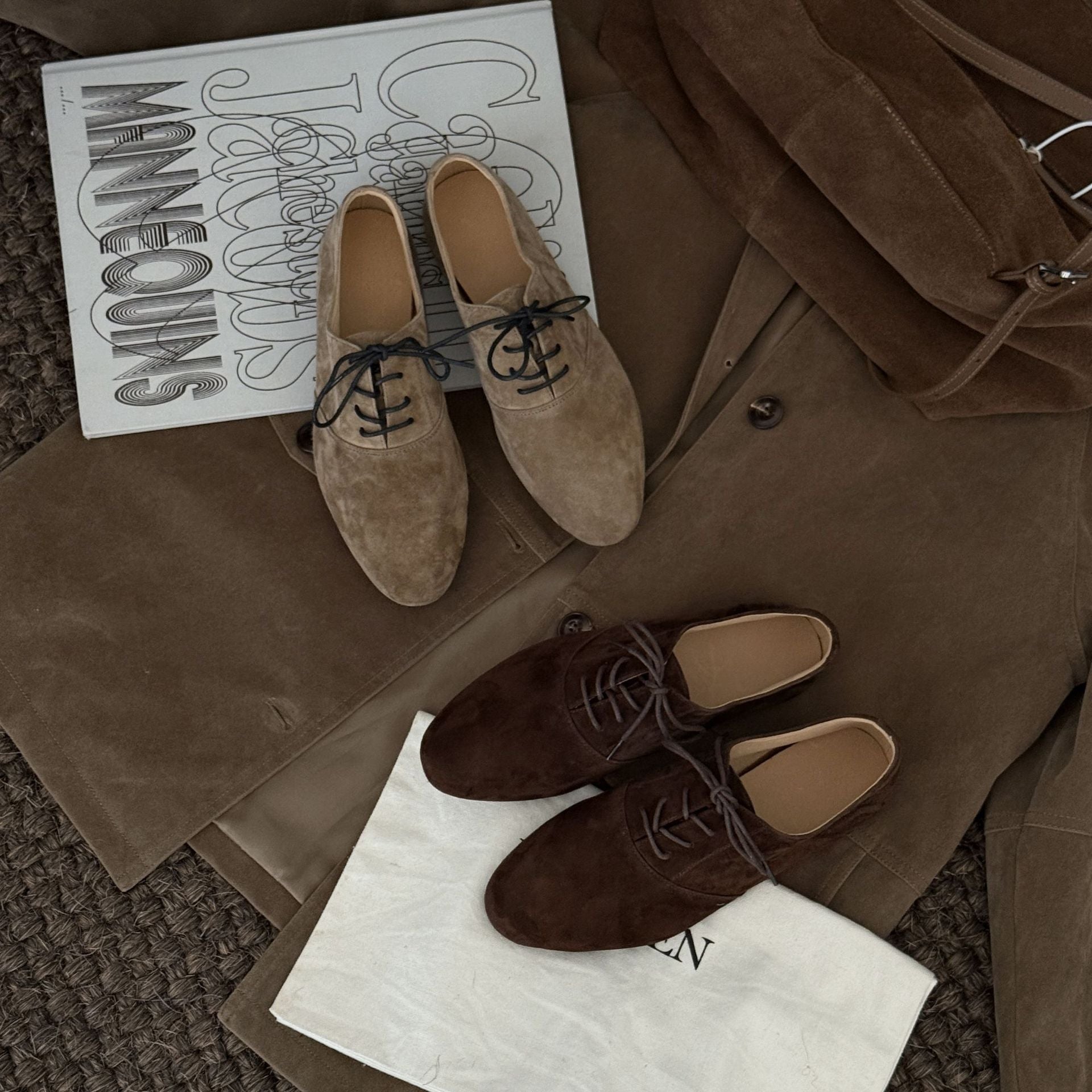 Damen Klassische Schnürschuhe aus hochwertigem Wildleder mit eleganter Silhouette