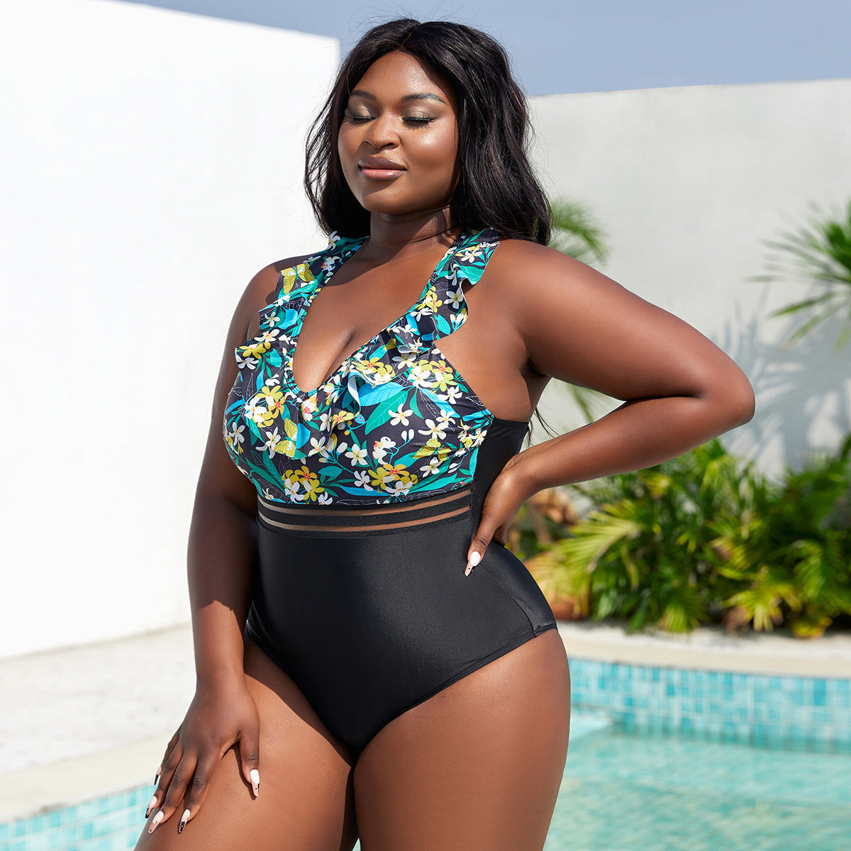 Damen Hochtaillierter Badeanzug mit Rüschendetails und floralem Oberteil R&B