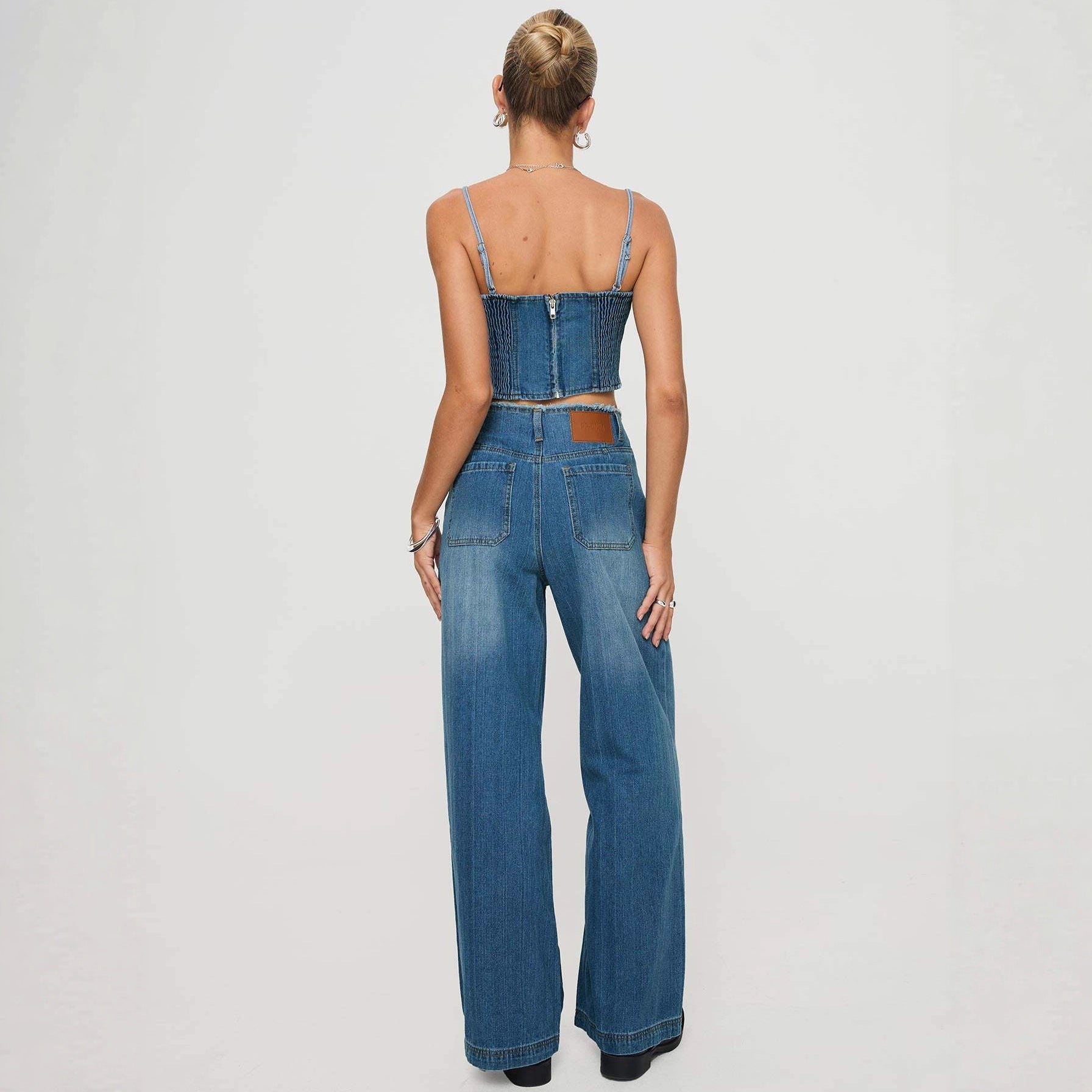 Damen Weite High-Waist Jeans mit fransigem Saum