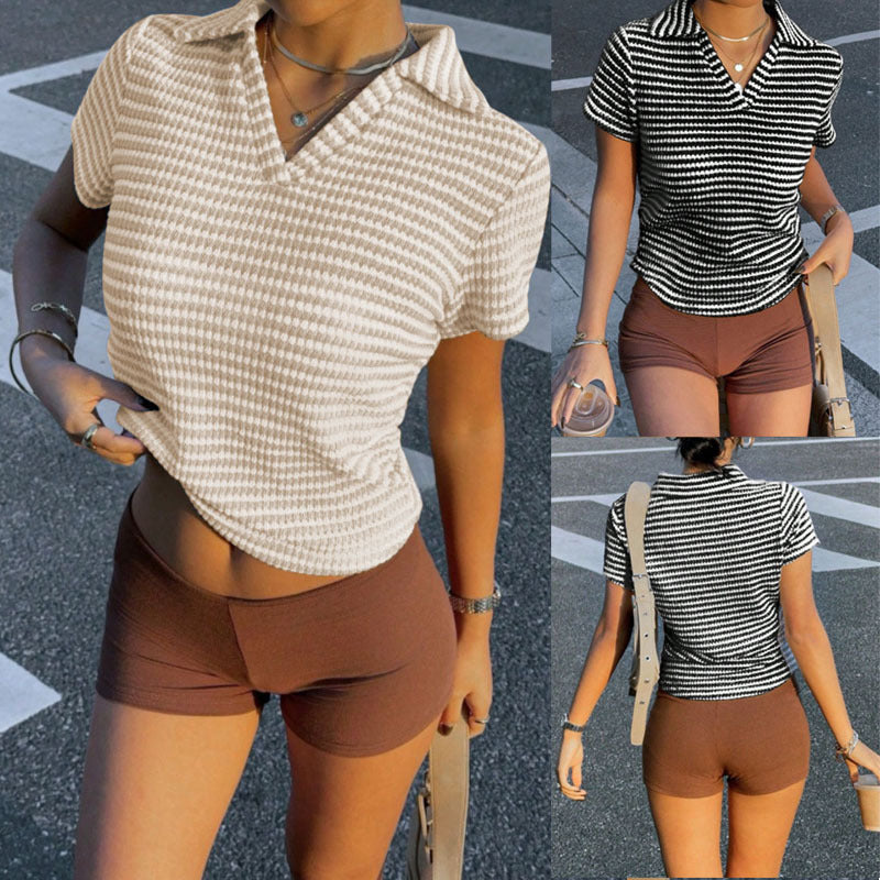 Damen Polo-Shirt im strukturierten Design mit modernem V-Ausschnitt