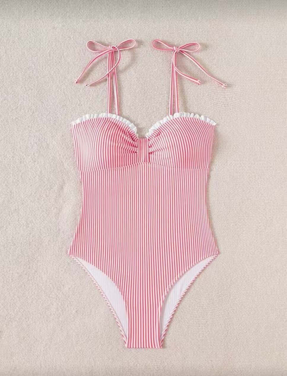 Damen Einteiliges Badeoutfit mit eleganten Raffungen R&B