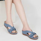 Damen Komfortable Clogs mit floralen Applikationen und atmungsaktiven Einsätzen R&B