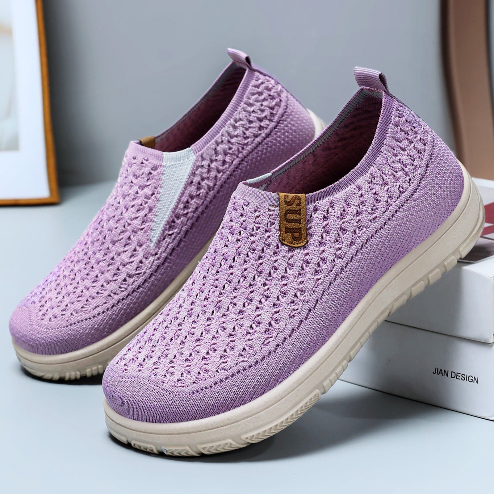 Damen Bequeme Slip-On Freizeitschuhe mit rutschfester Sohle und atmungsaktivem Obermaterial