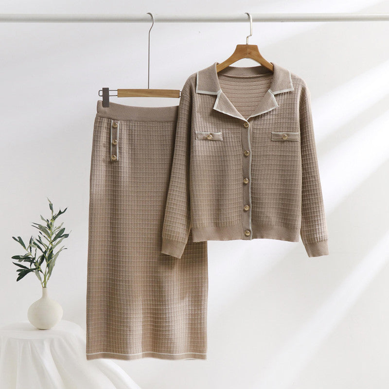 Damen elegantes Strickensemble mit dekorativem Kragen und aufgesetzten Taschen R&B