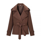 Damen nan kurze Trenchcoat Jacke mit Taillengürtel breitem Revers und dekorativen Schulterklappen R&B