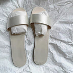 Damen Bequeme Slides mit breitem Riemendesign R&B