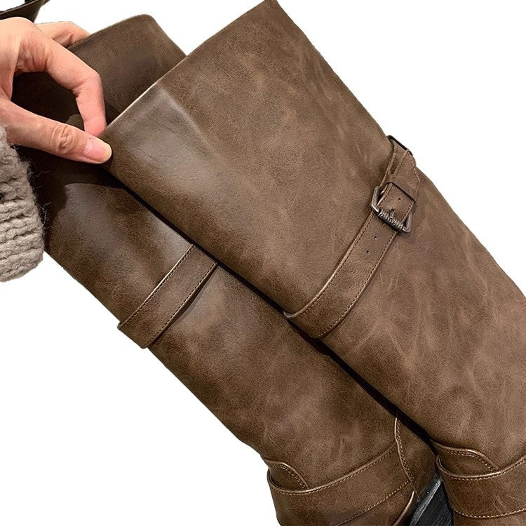 Damen Stiefel im lässigen Biker-Stil mit robustem Riemen und bequemem Blockabsatz