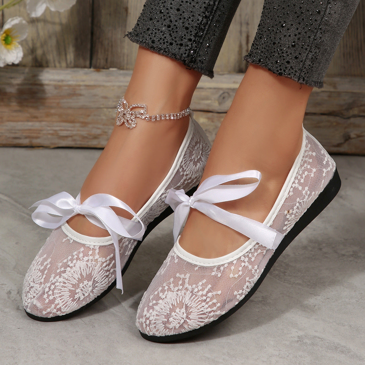Damen Elegante Spitzenschuhe mit dekorativen Schleifen und funkelnden Akzenten R&B
