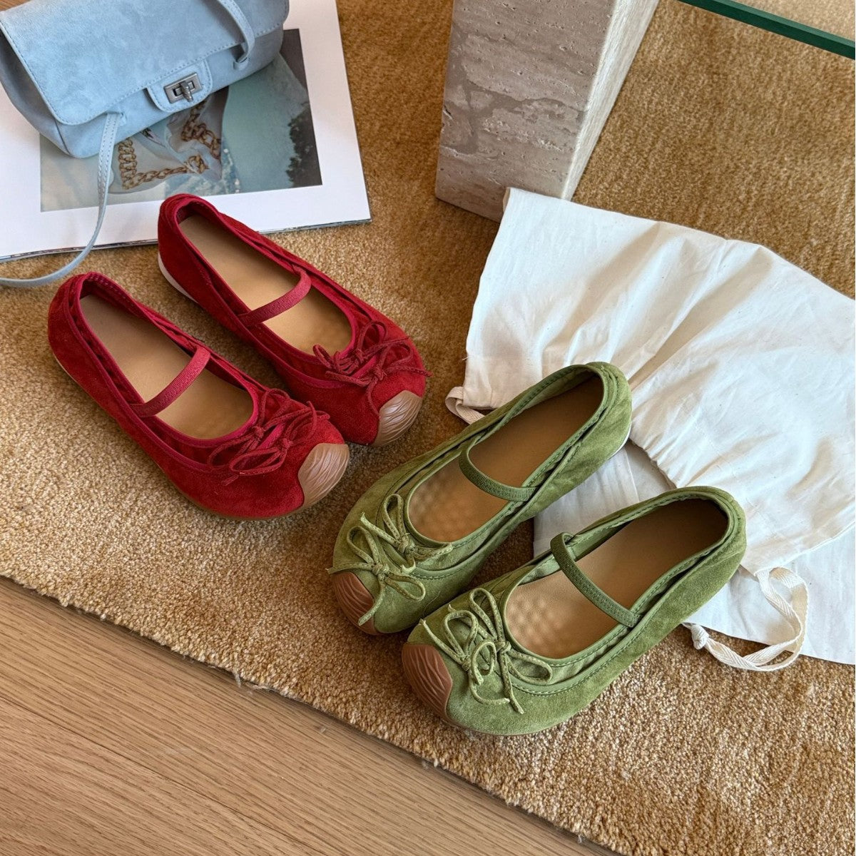 Damen Ballerinas aus hochwertigem Wildleder mit Riemchen und dekorativer Schleife R&B