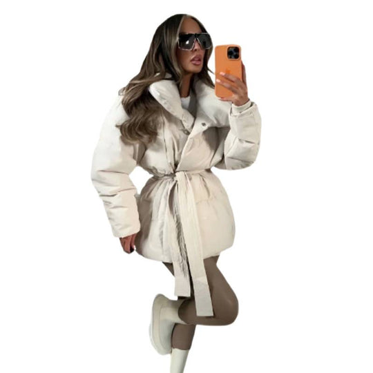 Damen modische Oversized-Daunenjacke mit breitem Kragen und Taillengurt R&B