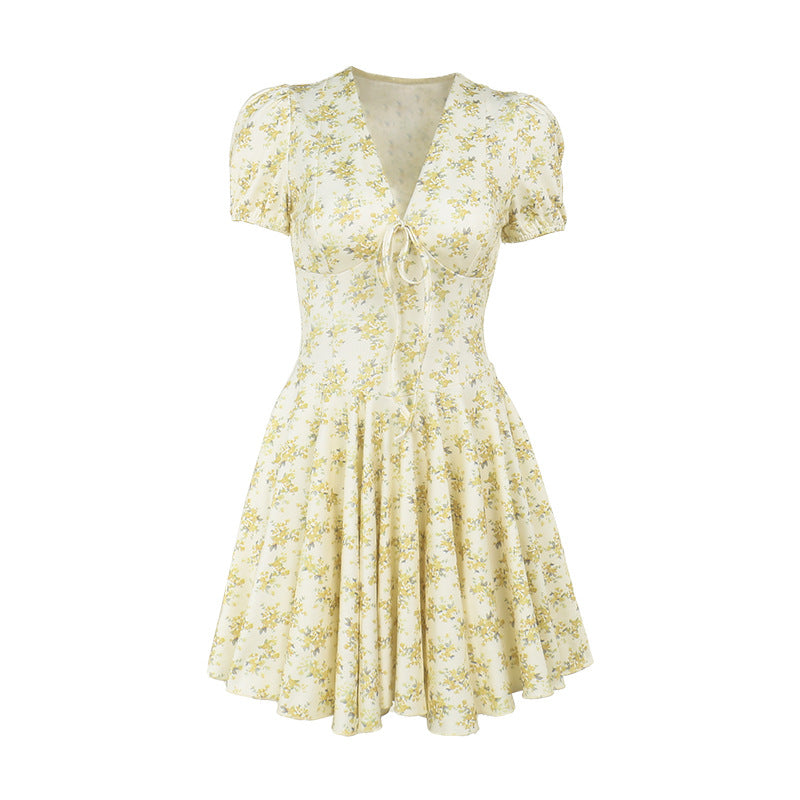 Damen verspieltes Blumenkleid mit voluminösem Rock und taillierter Taille R&B