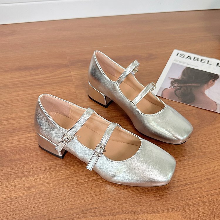 Damen Hochglanz Ballerinas mit verstellbaren Riemchen R&B