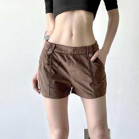 Damen Kunstleder Shorts mit dekorativem Knopf und figurbetontem Schnitt R&B