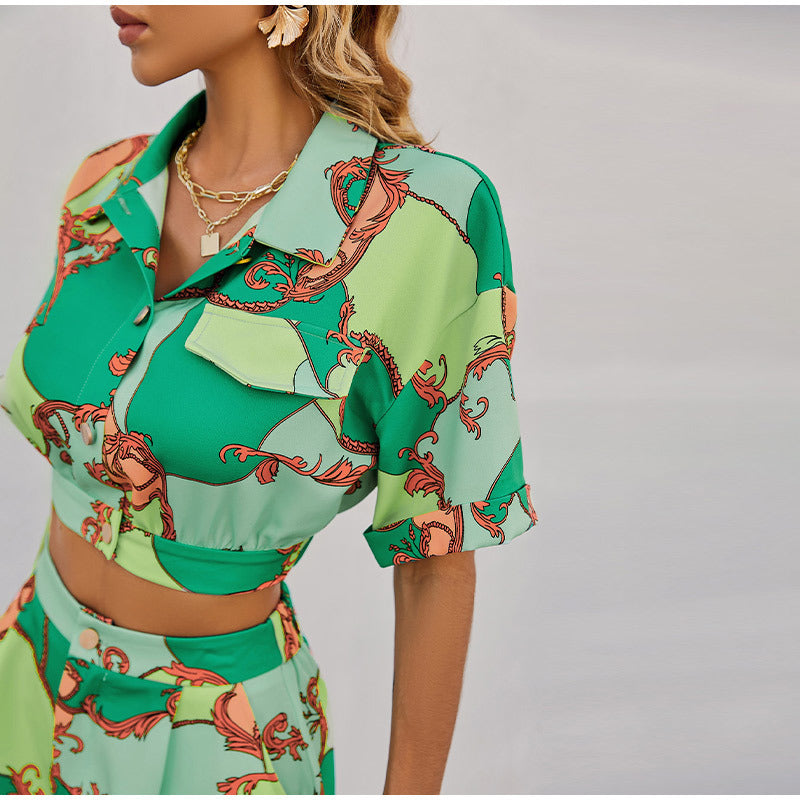 Damen Set mit Kurzarmbluse und hochtaillierten Shorts im trendigen Design R&B