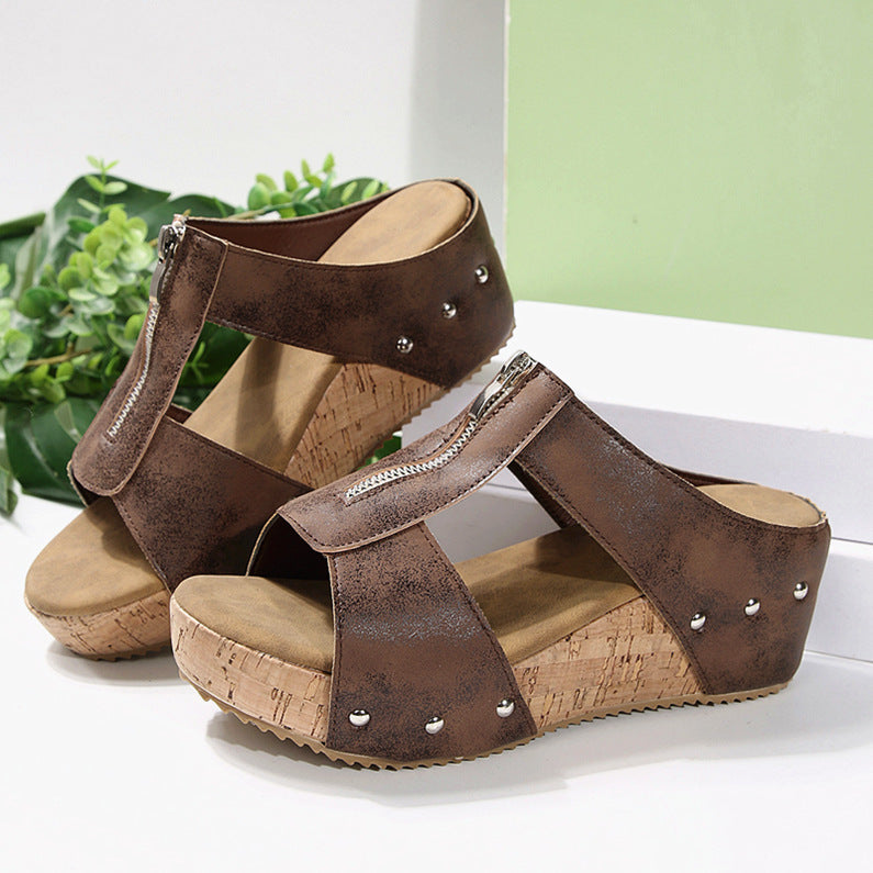 Damen Keil-Sandalen mit dekorativem Riemendesign und komfortablem Fußbett R&B