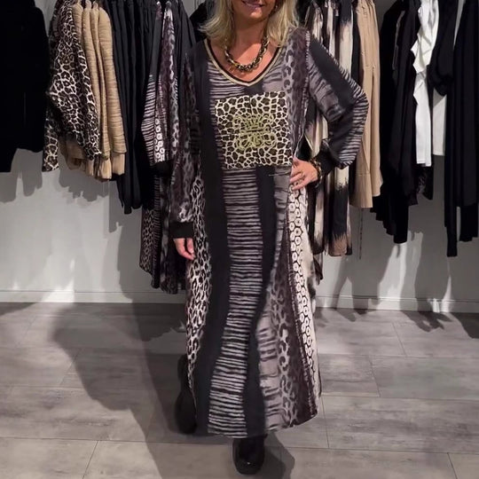 Damen nan fließendes Paneel-Longdress mit Patchwork-Animalprint und goldfarbener Brustapplikation R&B