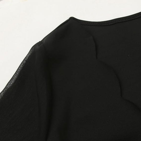 Damen Elegantes V-Ausschnitt Minikleid mit transparenten langen Ärmeln und Edelsteinakzenten R&B