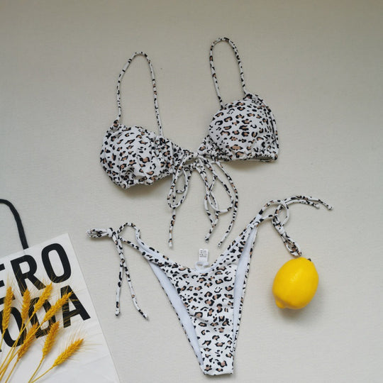 Damen Triangel-Bikini-Set mit verspielten Bindebändern und schickem Farbkontrast R&B