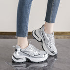 Damen Sportliche Sneakers mit abriR&Bfester Laufsohle und atmungsaktiver Mesh-Oberfläche R&B