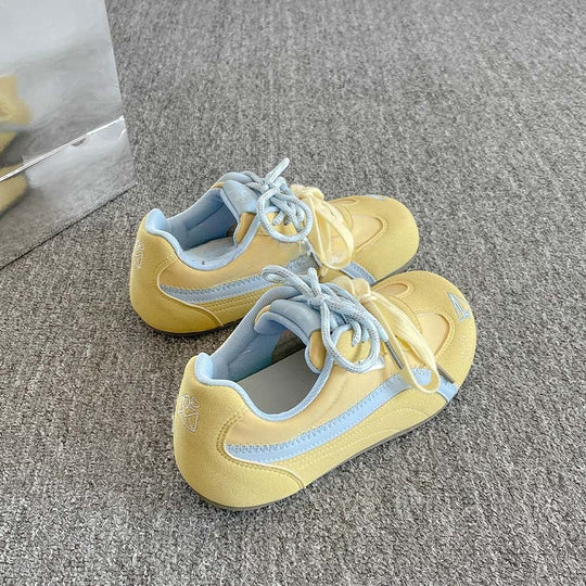 Damen Sportliche Sneakers mit innovativer Schnürung und farbenfrohem Design R&B