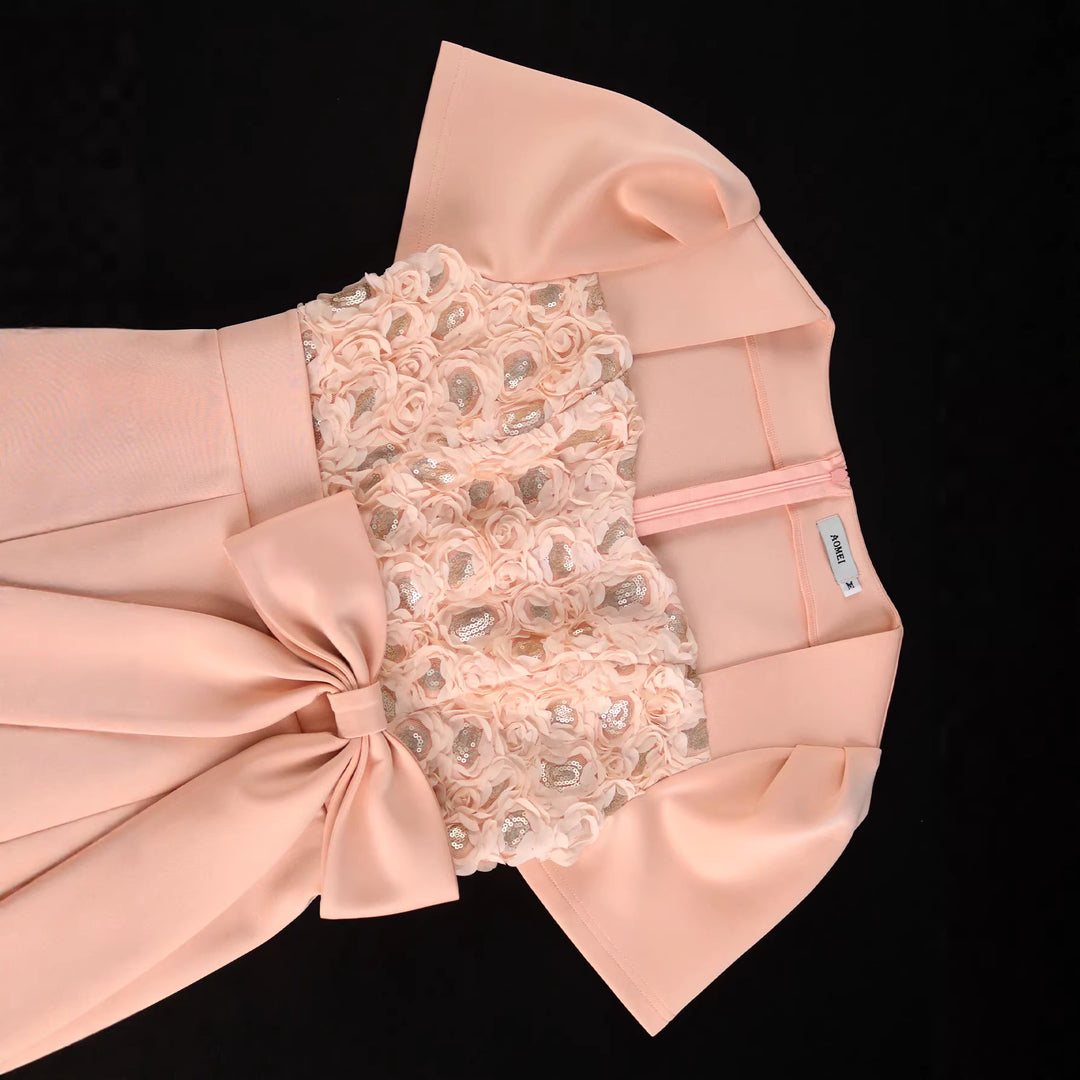 Damen figurbetontes Cocktailkleid mit floralen Applikationen und Schleifenakzent R&B
