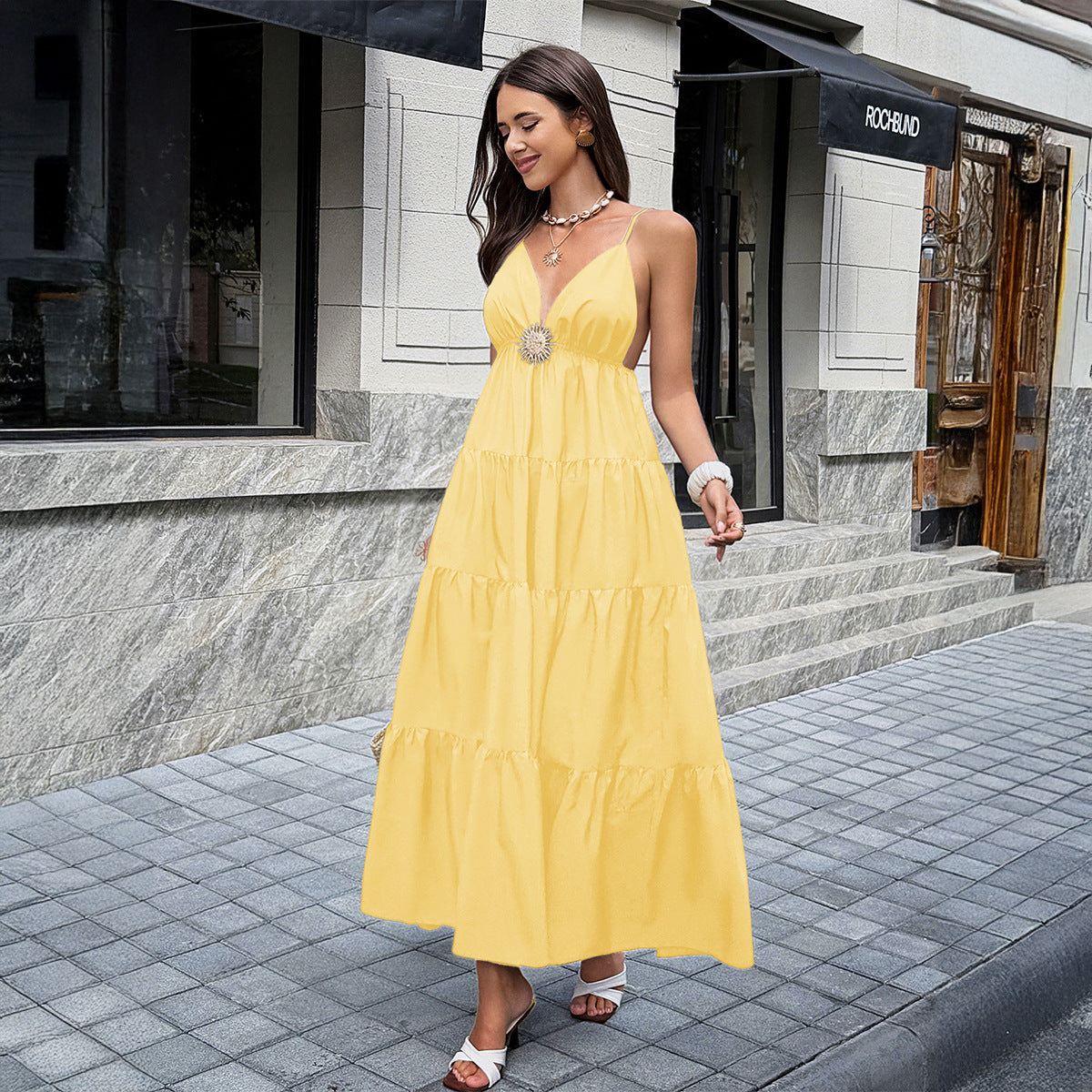 Damen Maxikleid mit zartem Verzierungsdetail R&B