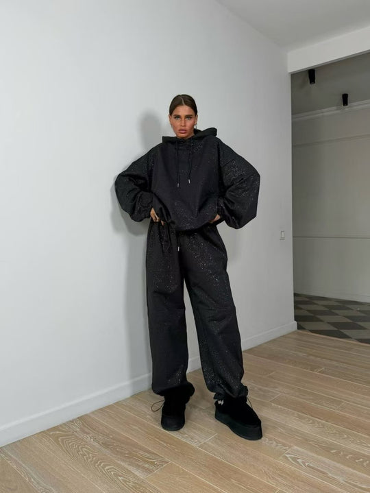 Damen Urbaner Oversized Sweatanzug mit glitzernden Akzenten R&B