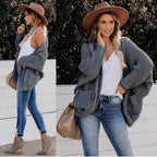 Damen Grobstrickjacke mit lässigen Konturen und großen Taschen R&B