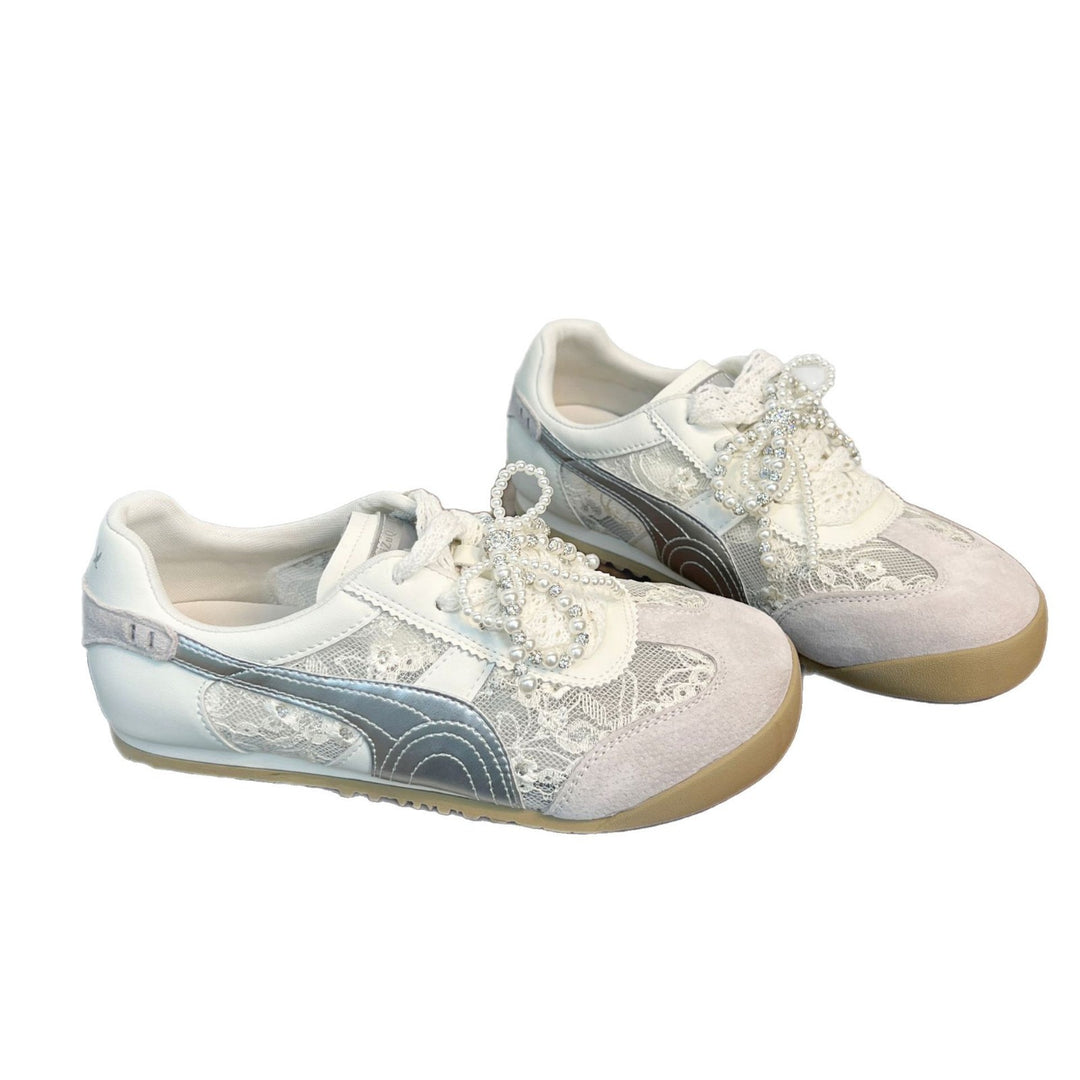 Damen Sneakers mit eleganten Spitzeneinsätzen und modischen Perlenverzierungen R&B