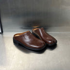 Damen modische Clogs mit einzigartigem Design und bequemer Schnallenverzierung R&B