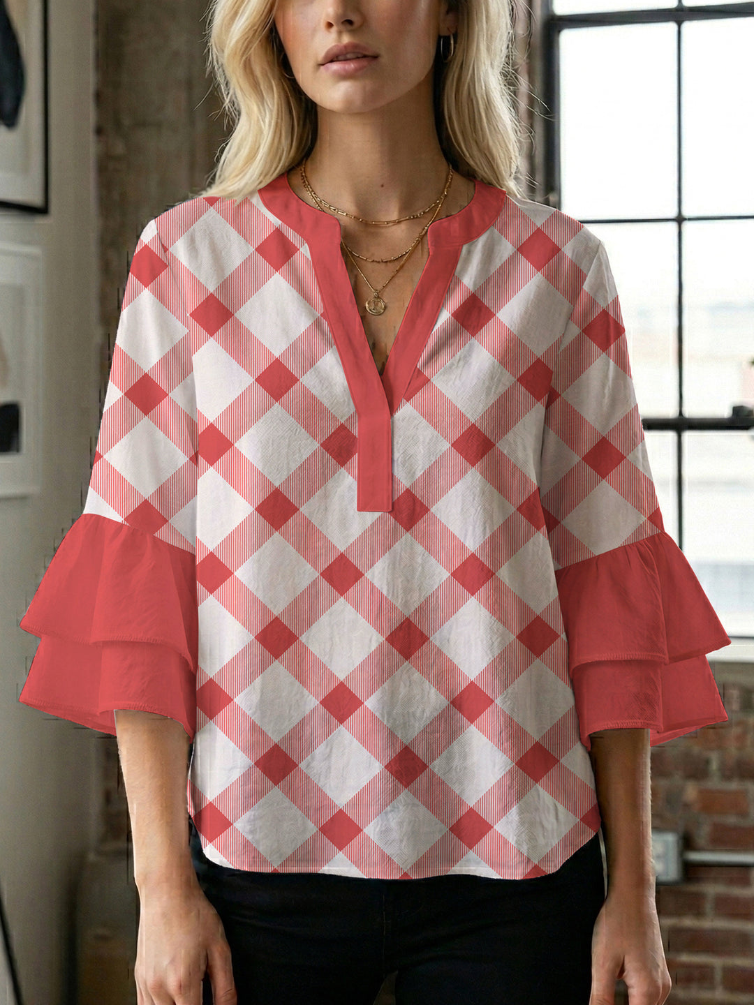Damen Bluse mit voluminösen Flügelärmel und intensivem Blattmuster R&B