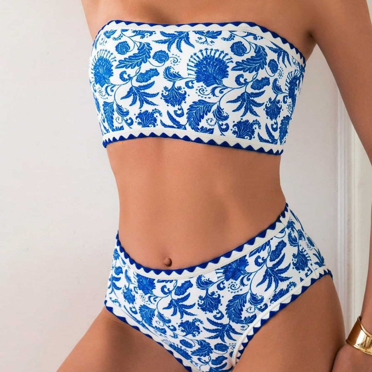 Damen Bandeau-Bikini mit trendigem floralen Design R&B