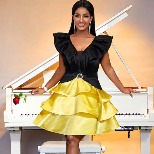 Damen Cocktailkleid mit voluminösem Rüschensaum und elegantem V-Ausschnitt R&B