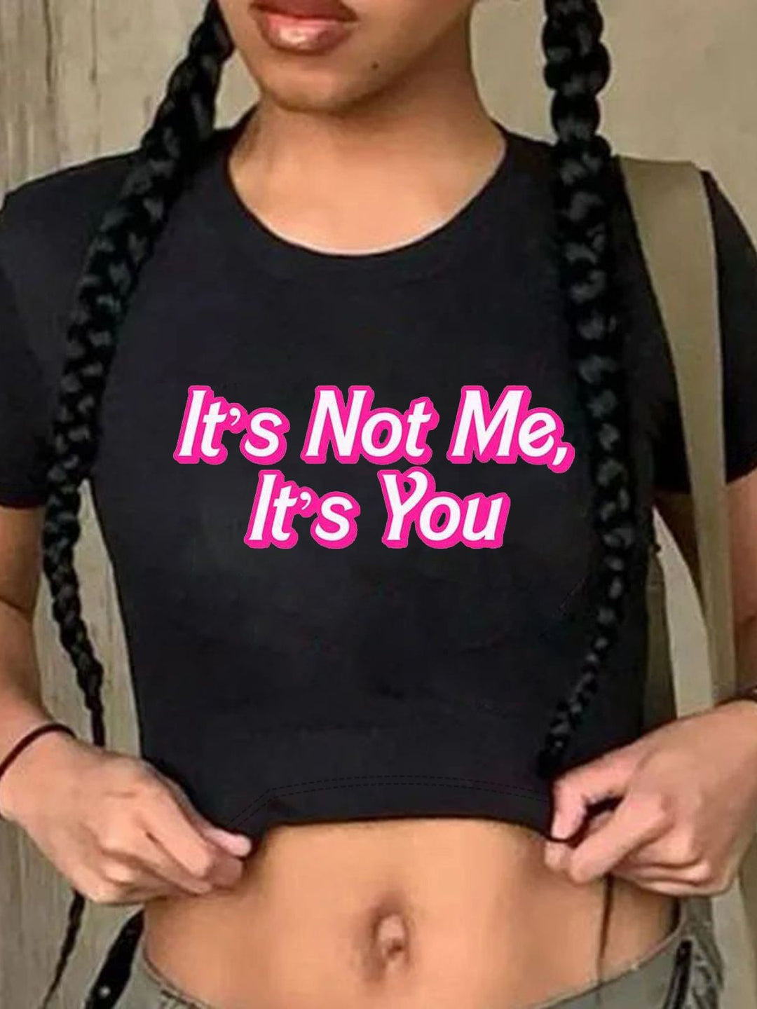 Damen Crop-Top mit kreativem Grafikdesign und modernem Schriftzug R&B
