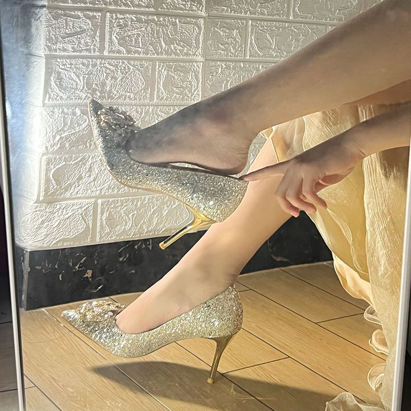 Damen Glänzende Stilettos mit Ziersteinverzierung R&B