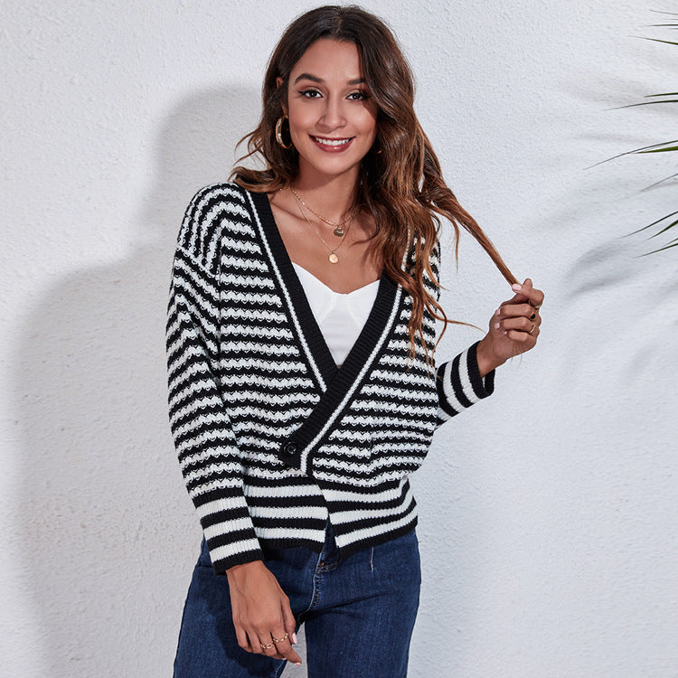 Damen Pullover mit modernem Wellenmuster und lässigem Schnitt R&B