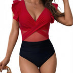Damen Badekleid mit modernen Rüschendetails