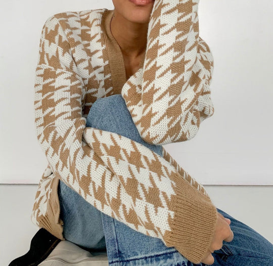 Damen Grobstrickpullover mit modernem Hahnentrittmuster und Knopfleiste R&B