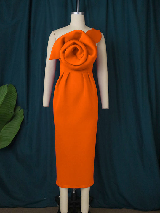 Damen Figurbetontes Abendkleid mit raffinierter Blumenapplikation R&B