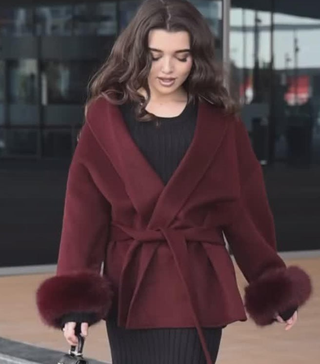 Damen Elegante Wickeljacke mit Teddyfellärmeln R&B