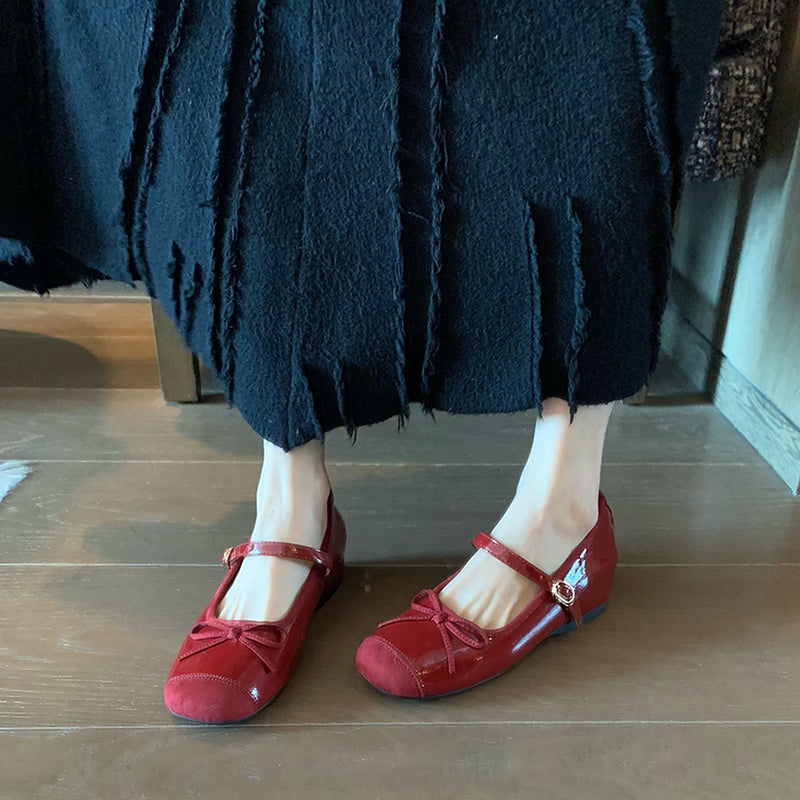 Damen Ballerinas mit elegantem Riemen und hochwertigem Lackleder R&B