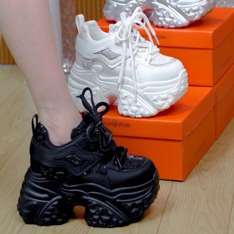 Damen Sportliche Chunky Sneakers mit funkelnden Akzenten R&B