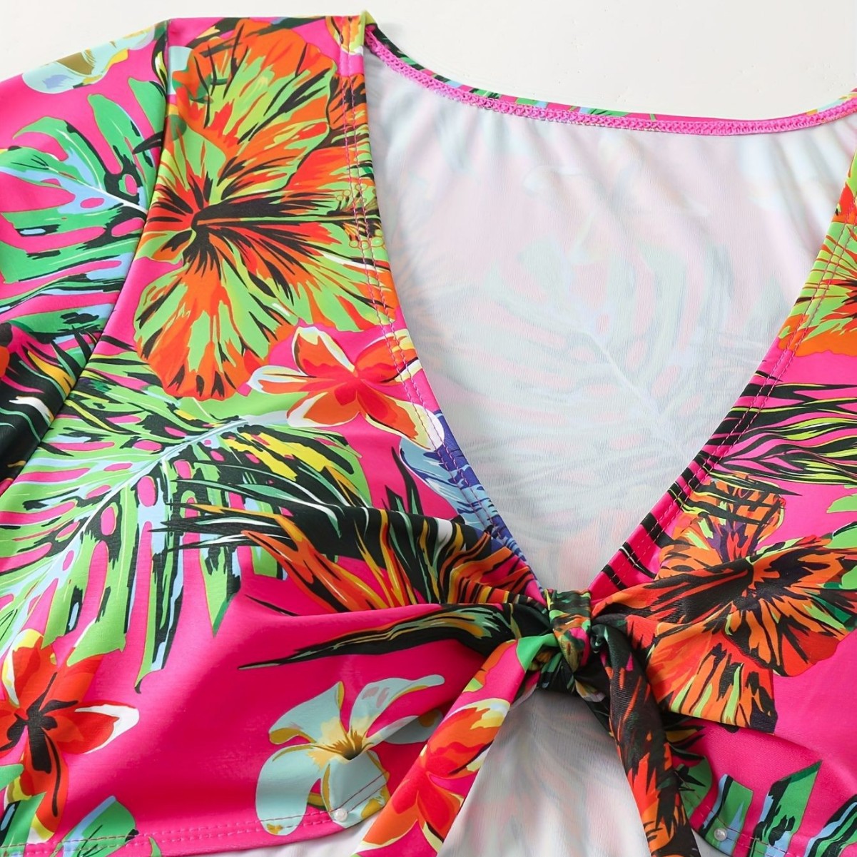 Damen Bikini-Set mit floralen Mustern und leichtem Überwurf R&B