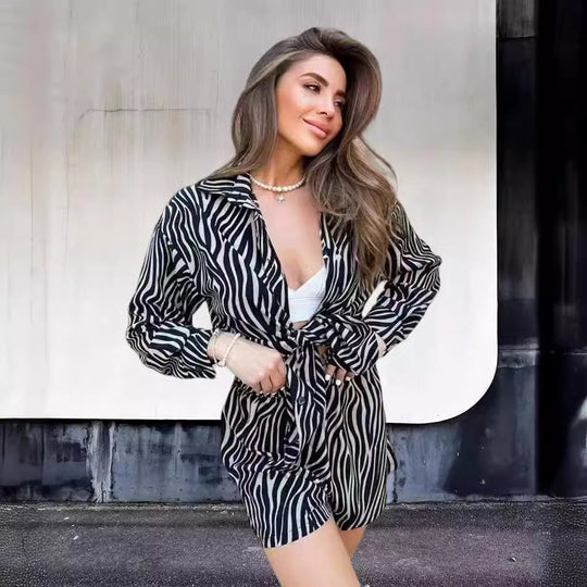 Damen elegante Kurzarmbluse mit Zebra-Print R&B