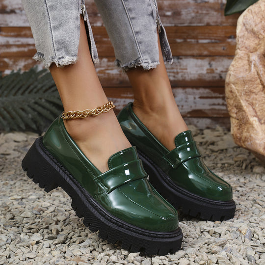 Damen Modische Lackloafers mit robustem Profil und stylishem Knoten-Detail R&B