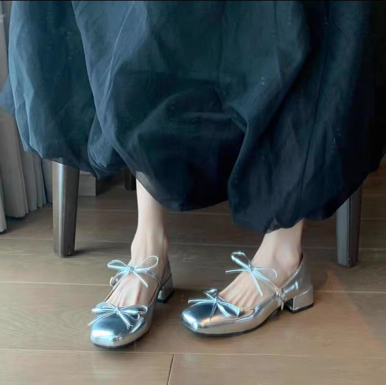 Damen elegante Ballerinas mit glänzender Oberfläche und niedlichem Schleifendetail R&B