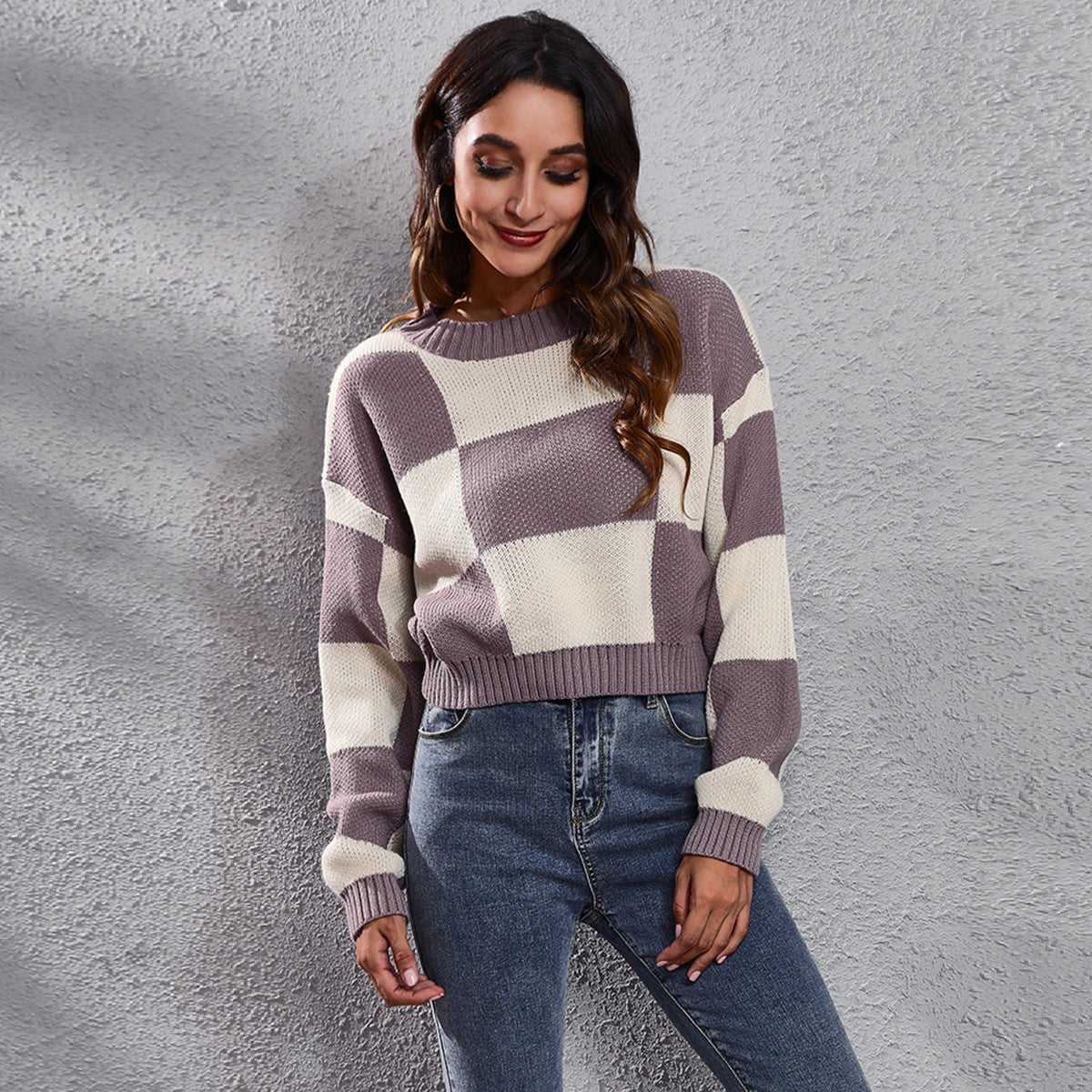 Damen Oversized Strickpullover mit modernen Karomuster und hohem Kragen R&B