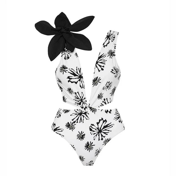 Damen Bikiniset mit besonderem Blumendekor und langem Wickelrock R&B