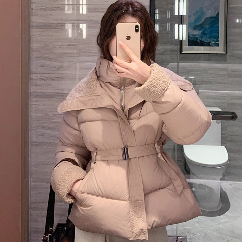 Damen Stylische und warme Pufferjacke mit hohem Kragen und praktischen Taschen R&B